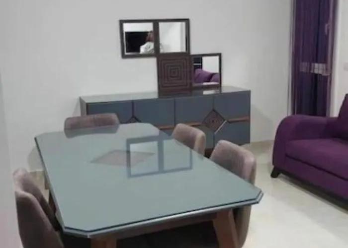La Quinta 2